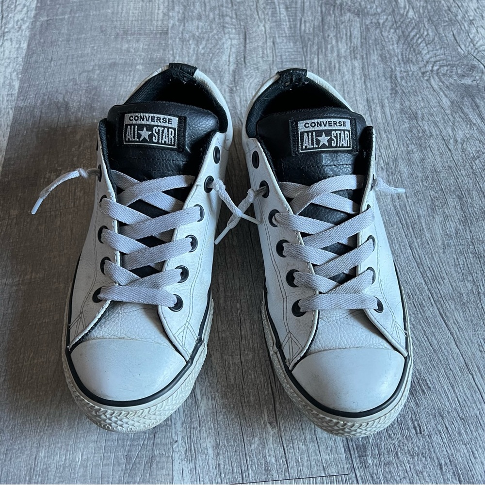 Converse All Star Leather White Sneakers Shoes Size 6